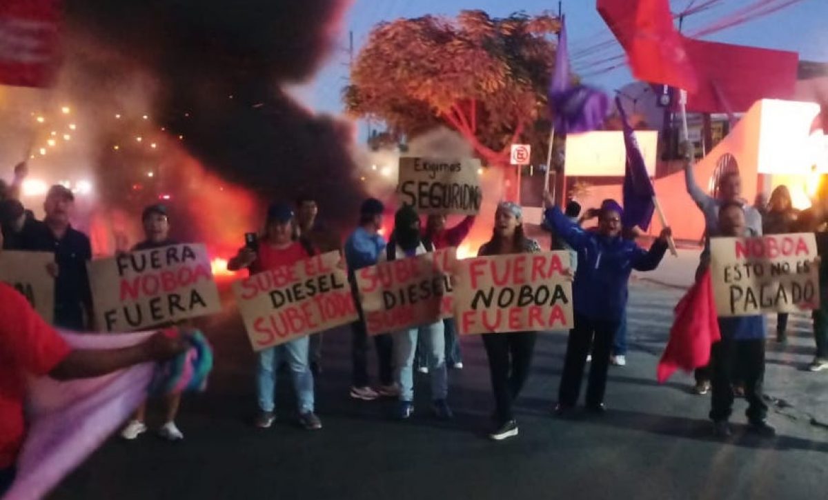 Ecuador vive su segundo día de paro con protestas, vías bloqueadas y 47 detenidos