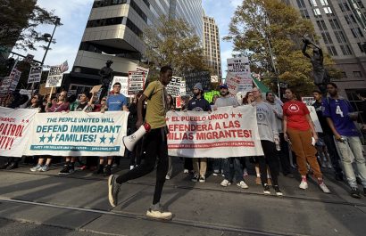 Ecuatorianos en Charlotte, Estados Unidos, se frenaron de ir a votar por el referéndum y consulta popular por temen a redadas de ICE