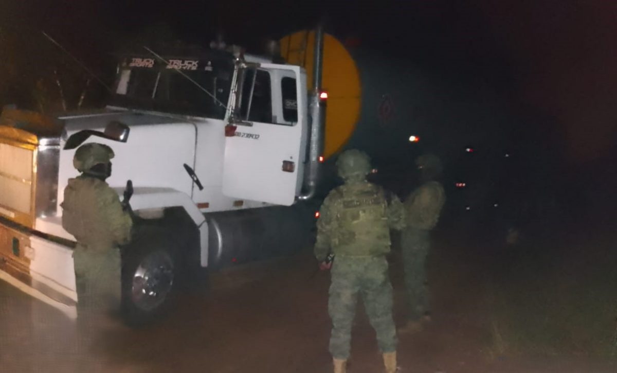 Ejército Ecuatoriano detecta conexión clandestina en poliducto durante operativo en La Concordia
