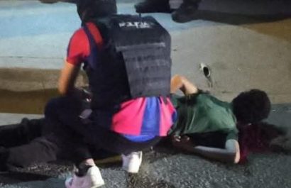 El Bloque de Seguridad, a través de las Fuerzas Armadas, neutralizó a un presunto sicario la noche del lunes 22 de diciembre en el cantón Buena Fe, provincia de Los Ríos.