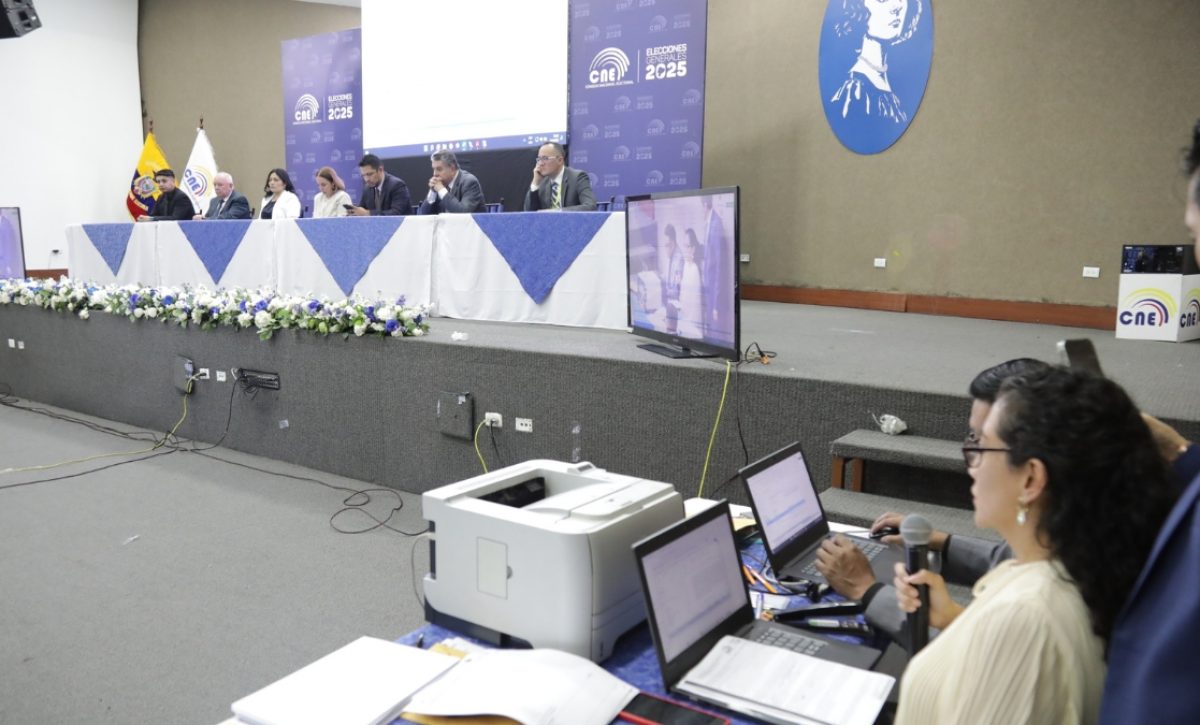 El CNE suspenderá temporalmente servicios en línea y presenciales por actualización del padrón. (CNE)