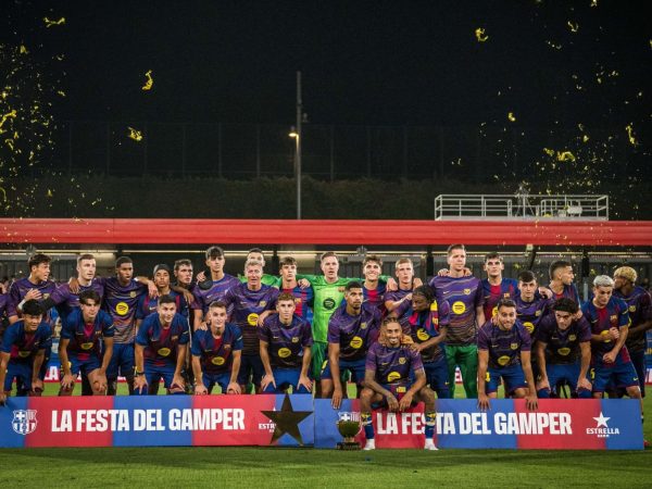 El FC Barcelona le facturó una 'manita' al Como (5-0) para recuperar el rrofeo Joan Gamper