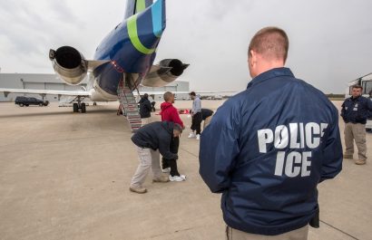 El Gobierno de Estados Unidos anunció el aumento del incentivo económico para los inmigrantes indocumentados que decidan salir voluntariamente