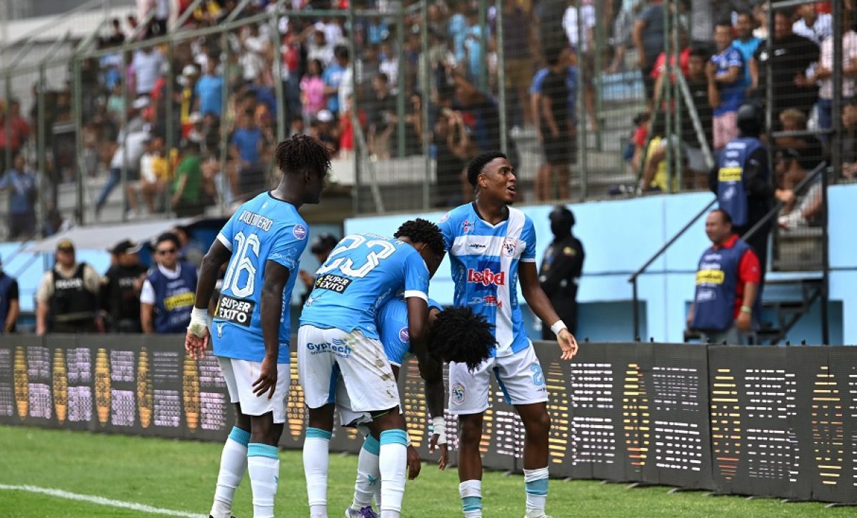 El Manta FC anunció la incorporación de nuevos jugadores, renovaciones y promociones internas como parte de su planificación para la temporada 2026.