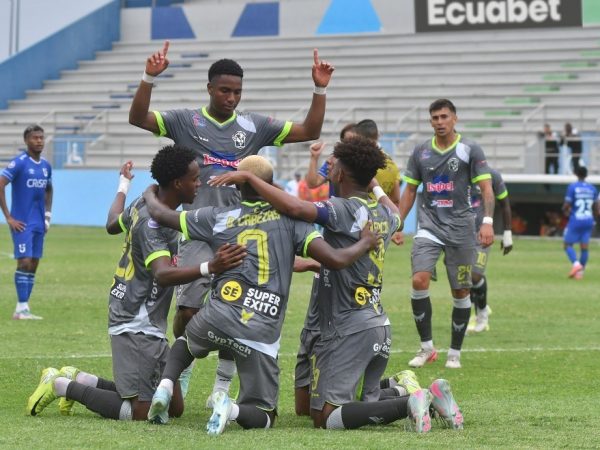 El Manta FC se impuso 4-2 a Universidad Católica este sábado en el estadio Jocay, en Manta. El encuentro correspondía a la fecha 20 de la Liga Ecuabet