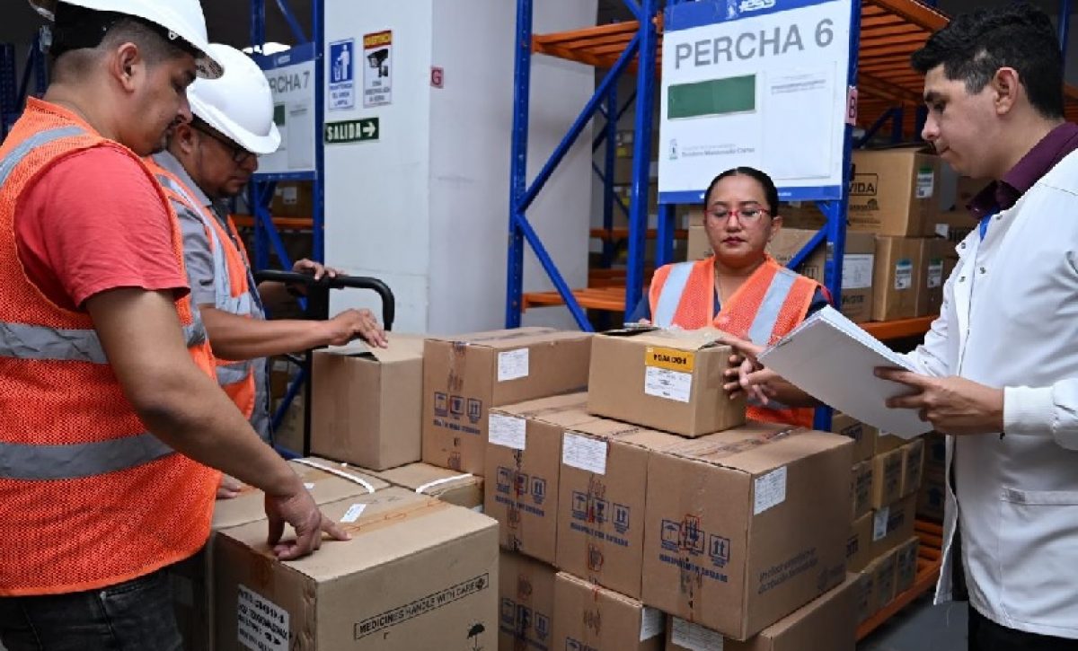 El Ministerio de Salud Pública (MSP) y el Seguro Social anunciaron la ampliación por 30 días de la declaratoria de emergencia para la adquisición de medicamentos