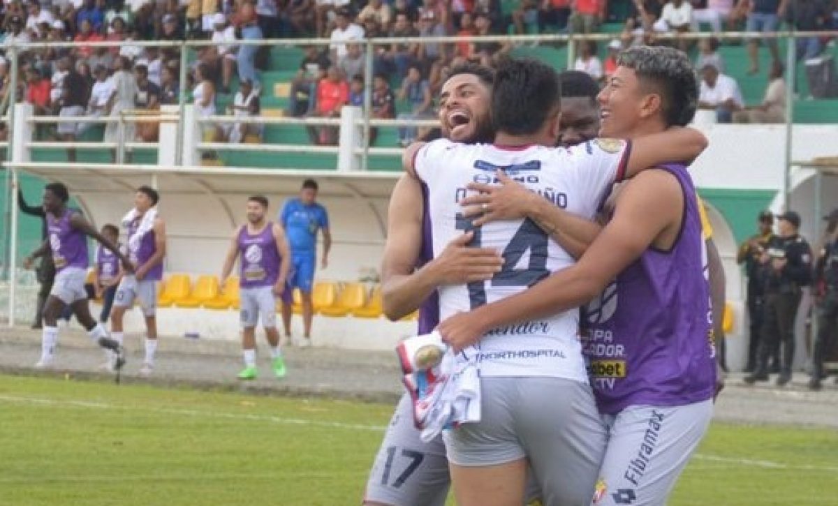 El Nacional golea a 22 de Julio y avanza a octavos de final de la Copa Ecuador