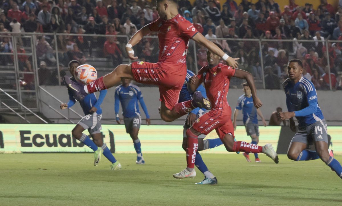 El Nacional vence 2-0 a Emelec y los azules están en el penúltimo puesto