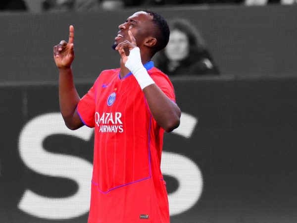 El PSG destroza 2-7 al Bayer Leverkusen con actuación estelar y primer gol de Willian Pacho en Champions League