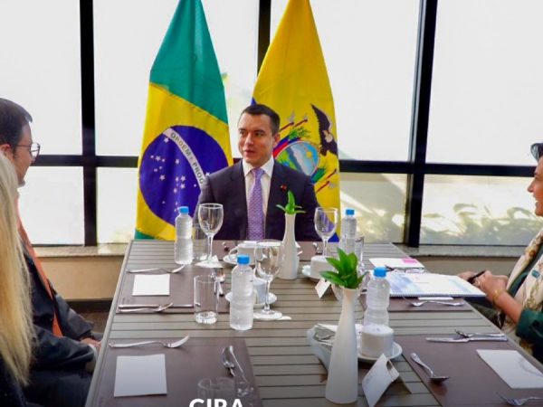 El Presidente Daniel Noboa busca la reapertura de vuelos directos entre Ecuador y Brasil durante su visita oficial. (Cancillería)