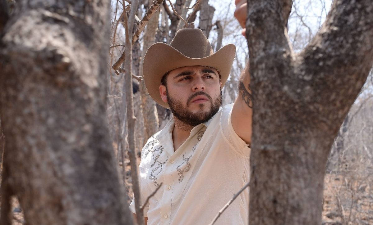 El cantante mexicano de música regional Gerardo Ortiz recibió una condena de tres años de libertad supervisada por un tribunal federal de California.