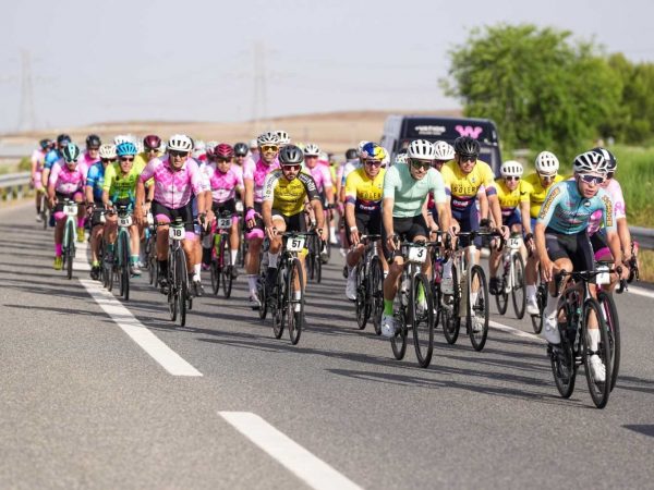 El ciclista neerlandés Oscar Riesebeek, del equipo Alpecin-Deceuninck, sufrió una aparatosa caída durante la última etapa del Baloise Belgium Tour 2025.
