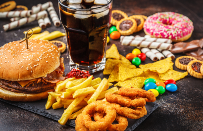 La comida chatarra puede ser deliciosa, pero afecta la salud.