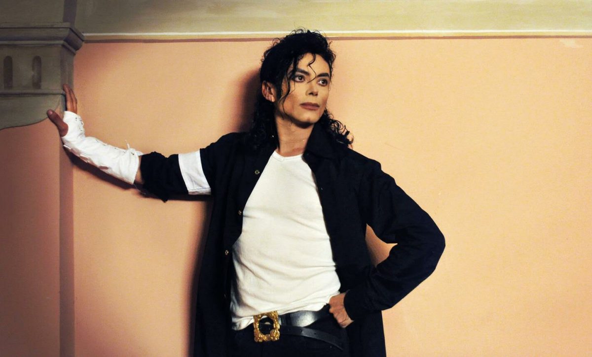 El doble de Michael Jackson llega a Ecuador con su experiencia inmersiva del “Rey del Pop”.