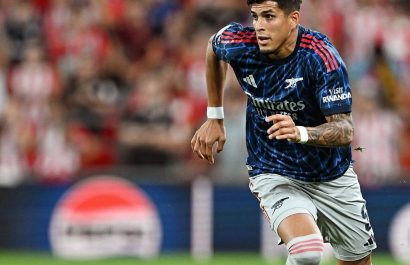 El ecuatoriano Piero Hincapié supera su lesión y regresa a la convocatoria del Arsenal en Champions League