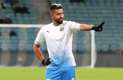 Christian Noboa está alejado de las canchas tras sufrir una lesión.