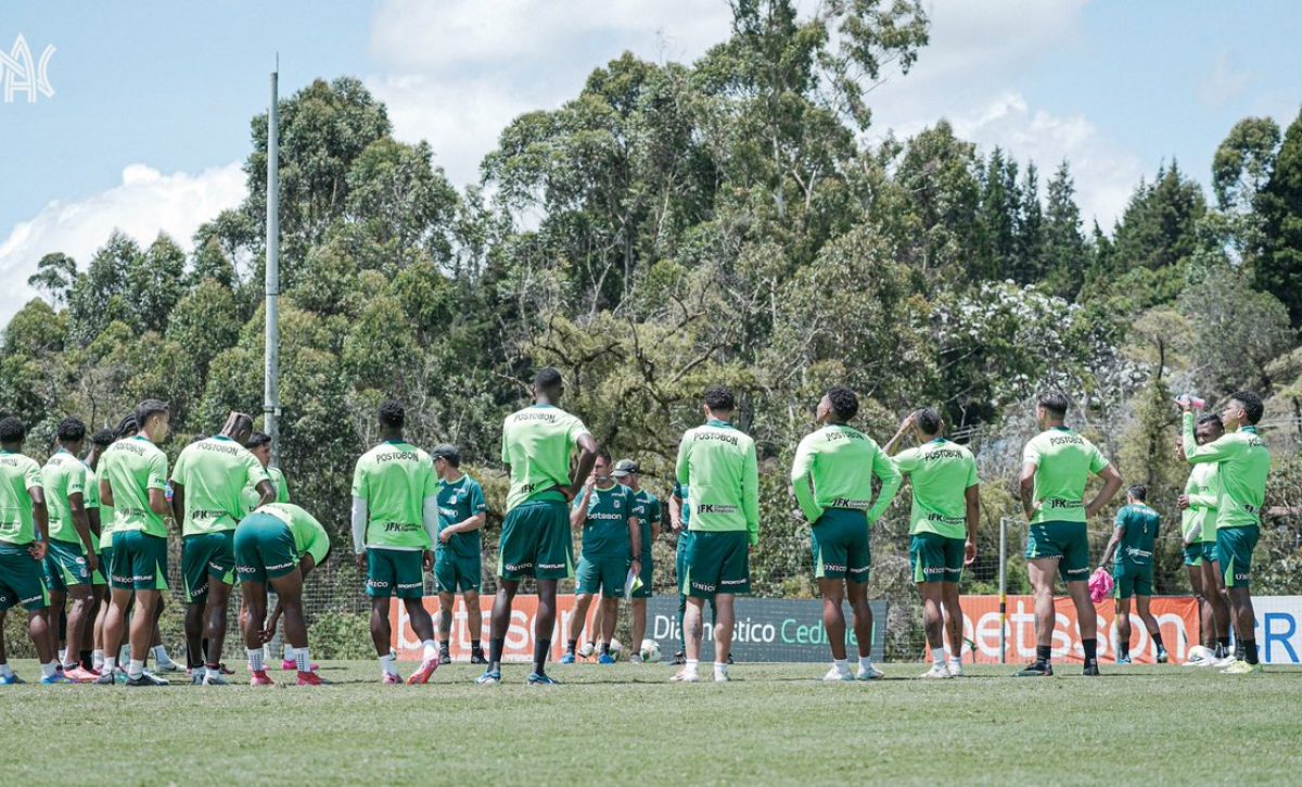 El insólito fallo de Javier Gandolfi que dejó al ecuatoriano Billy Arce sin entrenador en Atlético Nacional de Colombia