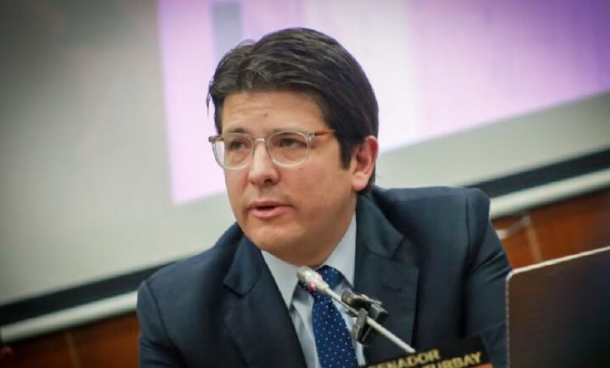 Miguel Uribe Turbay estaba en precampaña  por la presidencia de Colombia cuando fue asesinado.