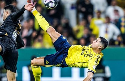 El portugués Cristiano Ronaldo anotó este domingo 23 de noviembre su gol oficial número 954. Ocurrió en la victoria 5-1 del Al-Nassr sobre el Al-Khaleej,