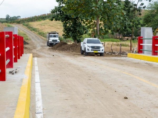 El puente está habilitado al tránsito,mientras continúan los trabajos complementarios en los accesos y en la vía principal.