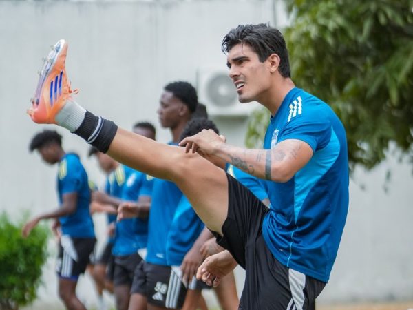 Emelec retoma entrenamientos pese a salarios impagos y deudas FIFA por USD 1.015.722 con exjugadores