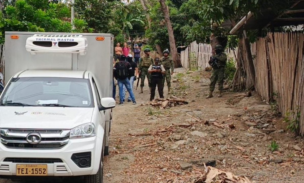 Entraron a su casa y lo asesinaron en plena madrugada y los vecinos ni se ‘mosquearon’; sucedió en Portoviejo Entraron a su casa y lo asesinaron en plena madrugada y los vecinos ni se 'mosquearon'; sucedió en Portoviejo