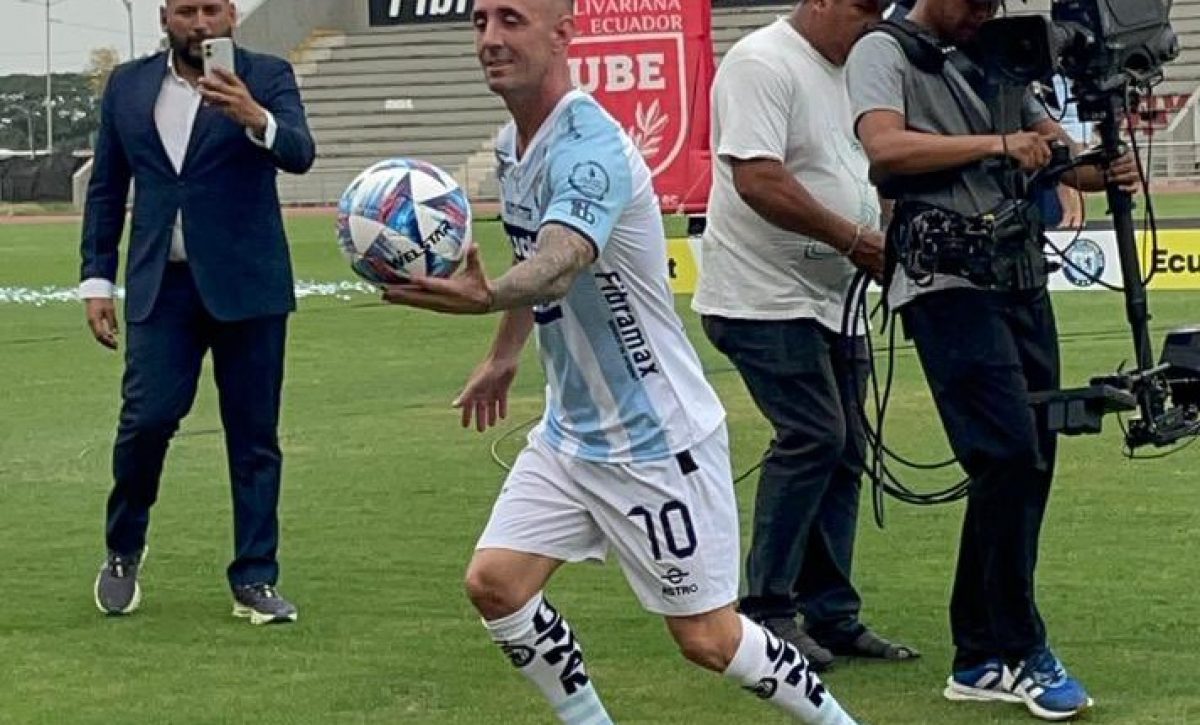 Este martes 6 de enero de 2026, al mediocampista argentino-ecuatoriano Damián 'Kitu' Díaz lo presentaron oficialmente como nuevo jugador de Guayaquil City.