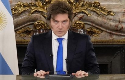 Javier Milei mantendrá un encuentro con Donald Trump en medio de negociaciones por asistencia financiera