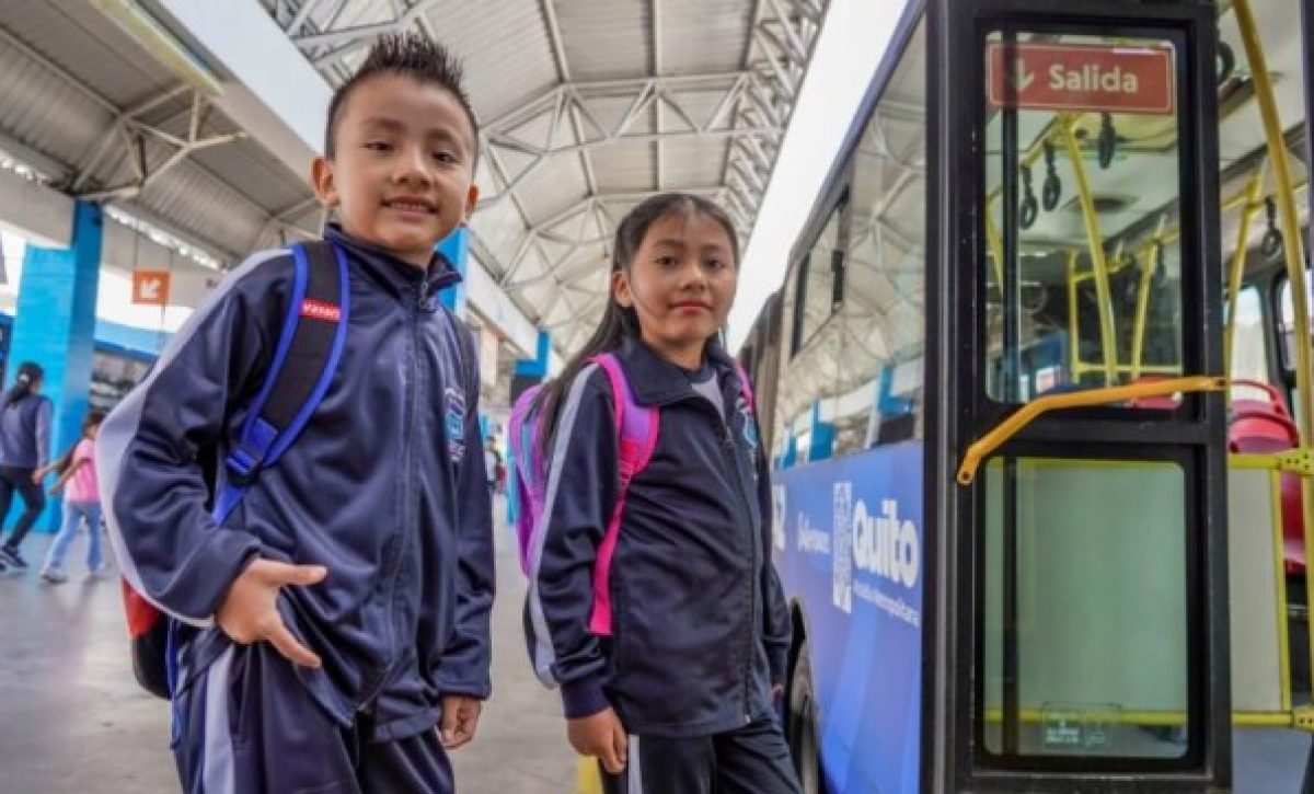 Expresos escolares del Trolebús y la Ecovía listos para el retorno a clases en Quito