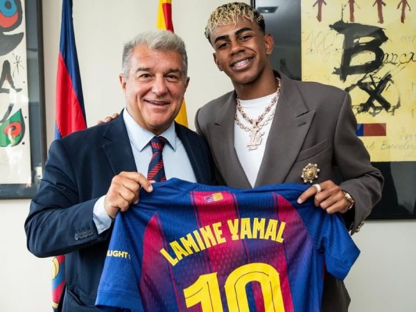 FC Barcelona entrega el dorsal 10 a Lamine Yamal tras la cesión de Ansu Fati