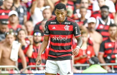 Flamengo analiza medidas disciplinarias contra Gonzalo Plata tras recientes expulsiones