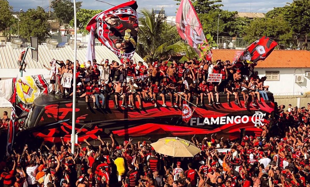 Flamengo y Palmeiras, los dos gigantes del fútbol brasileño, se encuentran ya en Lima para disputar este sábado 29 de noviembre