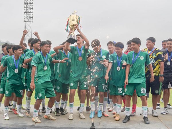 Formativas de Liga de Portoviejo ganaron el Mundialito Portoviejo Cup 2025 en la Sub 15