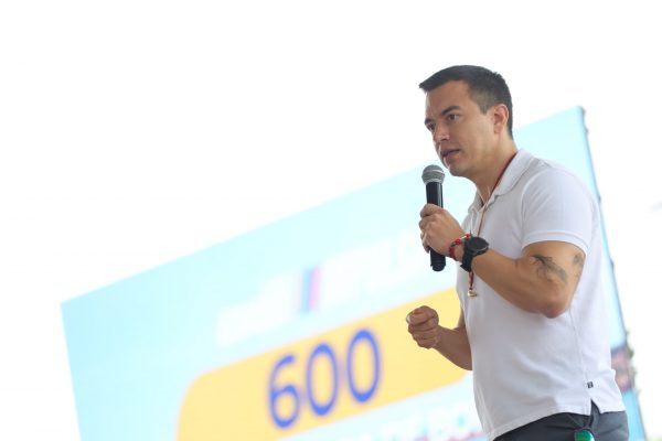 El presidente Daniel Noboa anunció el programa Casa U, para estudiantes de universidades y escuelas politécnicas públicas. FOTO: @Presidencia_Ec.