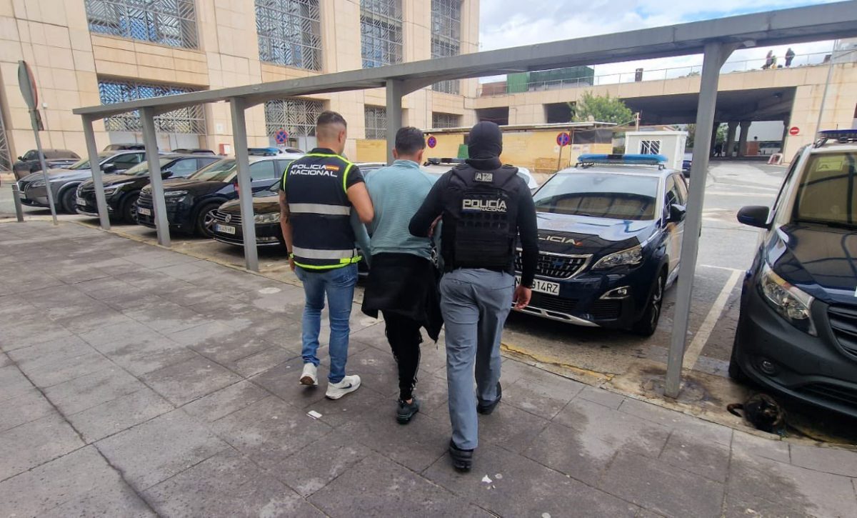 Capturado en España alias ‘Pipo’, líder de Los Lobos. FOTO: @JohnReimberg.