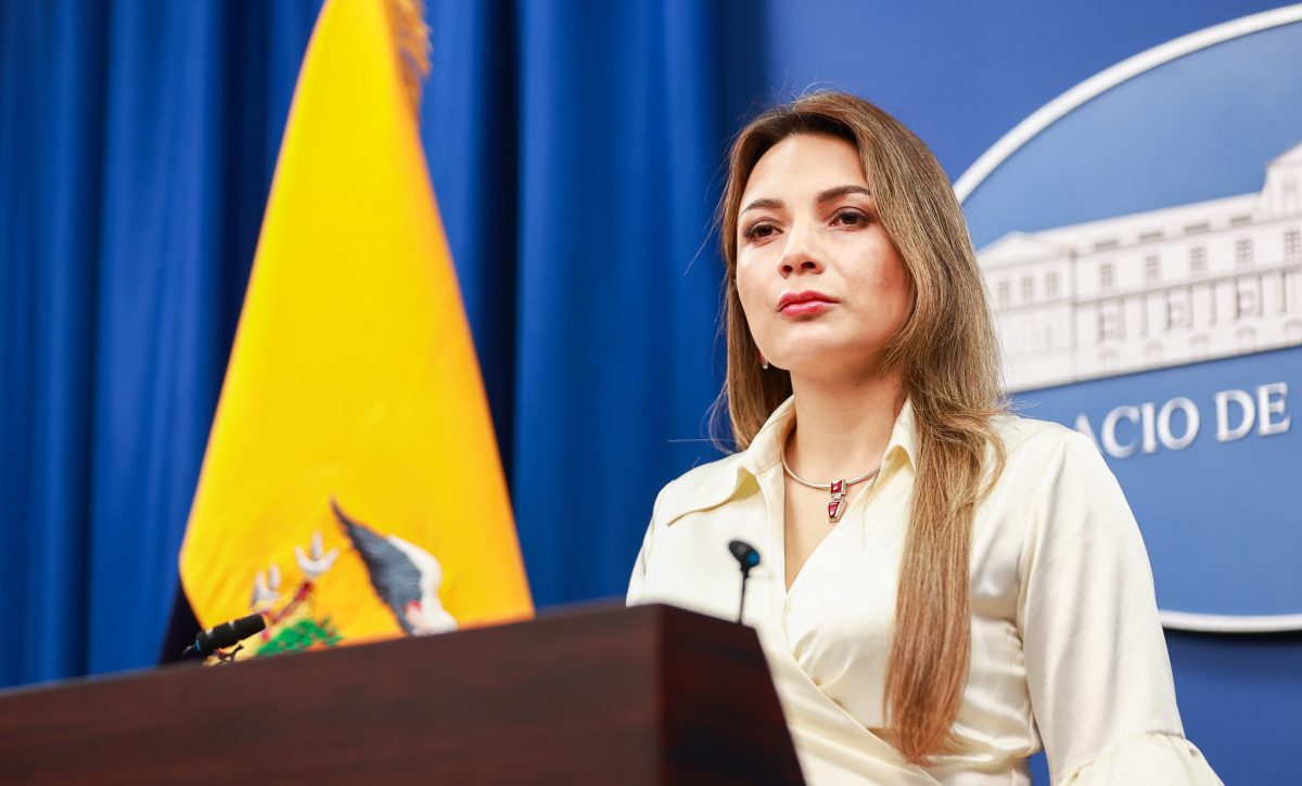 Gobierno de Ecuador presenta proforma del presupuesto 2025 con déficit fiscal controlado