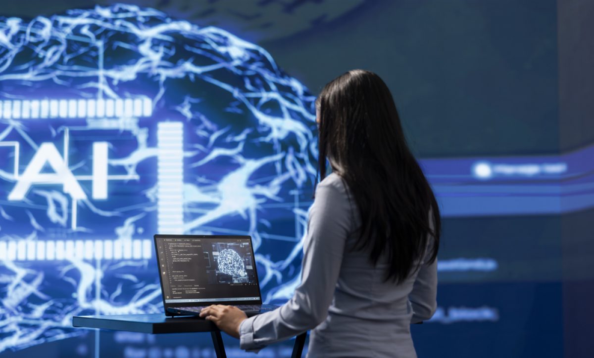 Grok 4 de xAI se vuelve gratuito para todos, compitiendo con el reciente lanzamiento de GPT-5