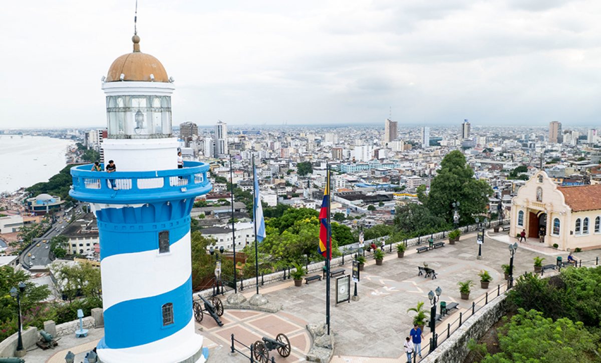 Las Peñas será punto clave en las fiestas julianas con eventos culturales y mejoras urbanas coordinadas por el Municipio de Guayaquil.