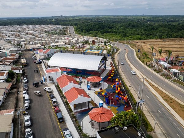Chongón experimenta una transformación con inversiones en vías, alcantarillado y espacios públicos, vinculado al aeropuerto de Guayaquil.