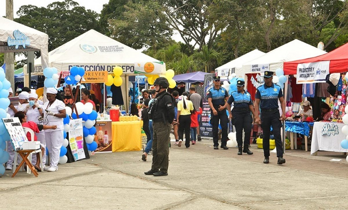 Ferias barriales y talleres municipales han capacitado a más de 20.000 personas y promueven emprendimientos en Guayaquil.