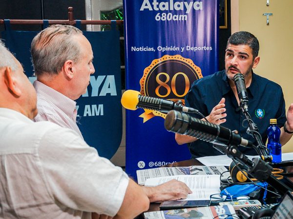 Guayaquil reporta avances en control de vallas publicitarias, renovación del transporte Metrovía, y atención gratuita en salud municipal.