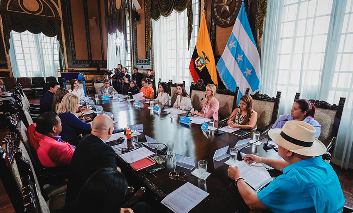 El Municipio de Guayaquil aprobó dos ordenanzas clave para cambio de uso de suelo en la Vía a la Costa y la prórroga de una liquidación.