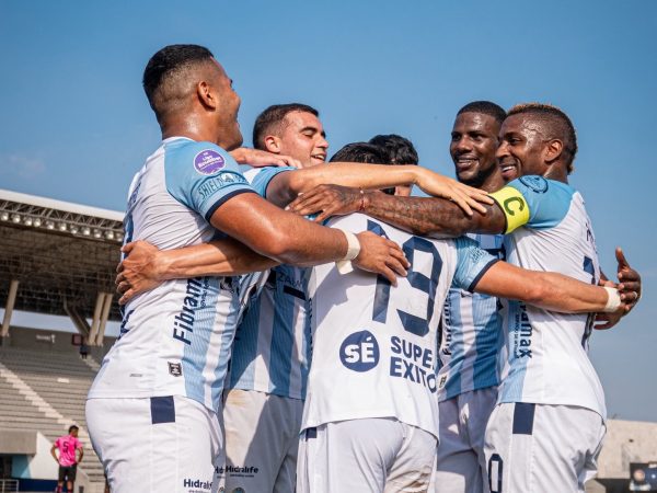 Guayaquil City goleó 3-0 a Imbabura y escaló al tercer puesto en la Serie B
