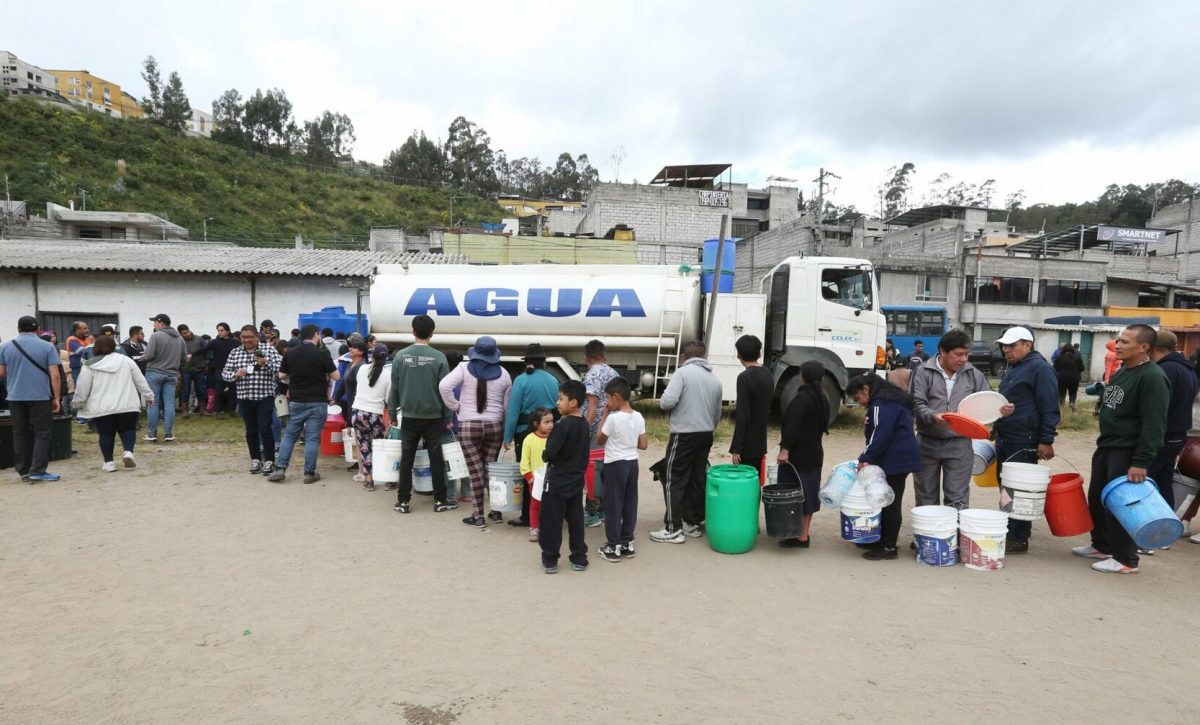 Crisis de agua en el sur de Quito deja a miles sin servicio y desata cruce de acusaciones
