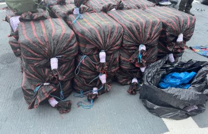 La Policía destruyó seis lanchas que se usaban para traficar cocaína vía marítima.