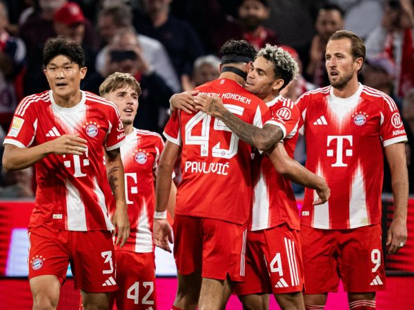 Harry Kane y Michael Olise lideran la goleada de Bayern Múnich ante Leipzig