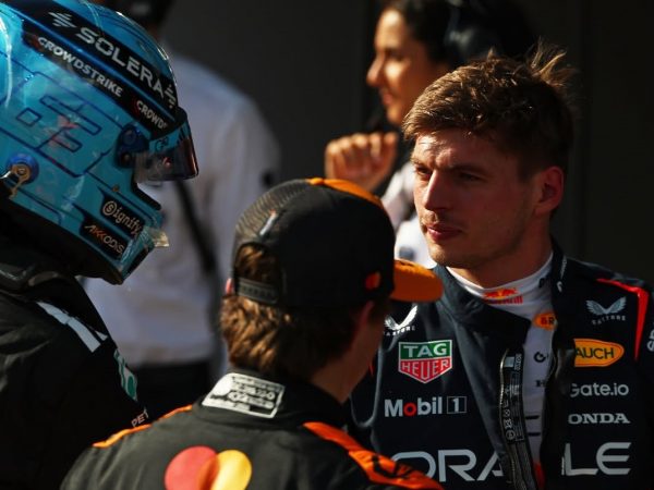 Helmut Marko desmiente rumores sobre la salida de Max Verstappen de Red Bull en 2025