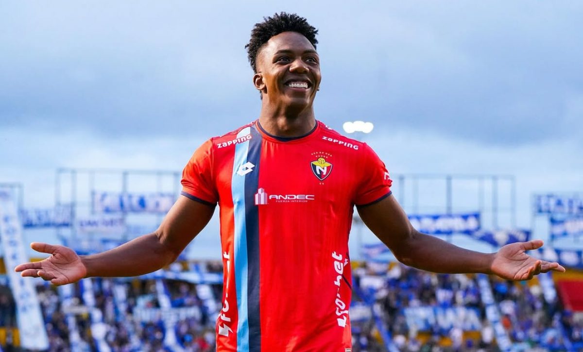 Independiente del Valle confirma fichaje de Djorkaeff Reasco para la temporada 2026