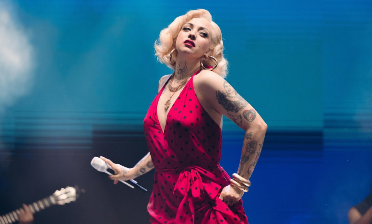 La cantante chilena Mon Laferte, de 42 años.