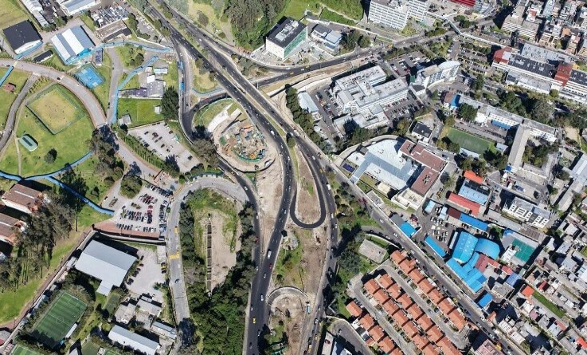 Intercambiador Mariana de Jesús en Quito